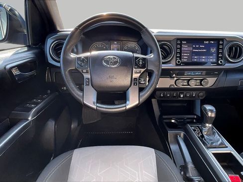 Used 2022 Toyota Tacoma TRD Off-Road w/ Technology Package RWD image 6