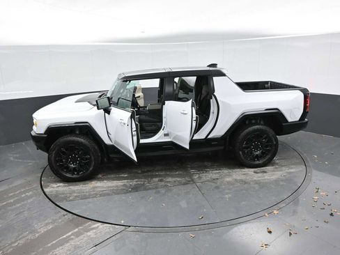 New 2026 GMC Hummer EV 4x4 Crew Cab image 49