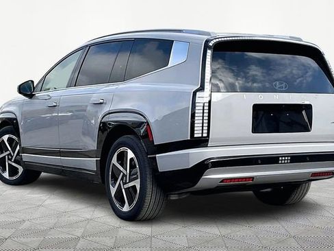 New 2026 Hyundai Ioniq 9 Limited image 3