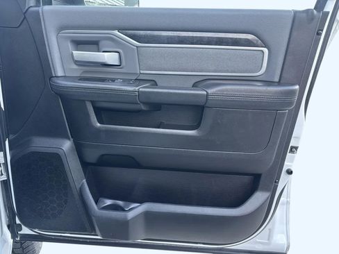 Used 2019 RAM 2500 Big Horn image 33