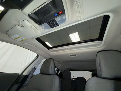 Certified 2025 Subaru Crosstrek 2.0i Premium image 23