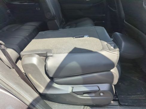 Used 2024 Honda Pilot EX-L image 25