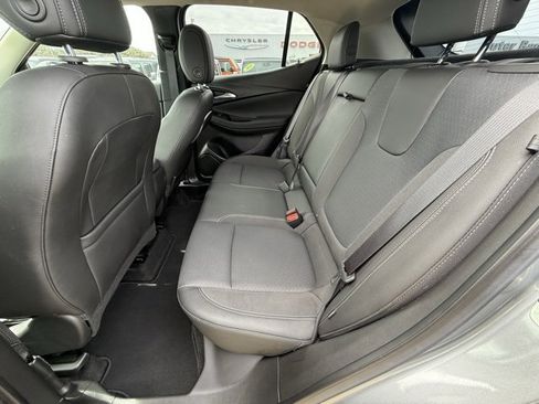 Used 2023 Buick Encore GX Select w/ Sport Touring Package image 10