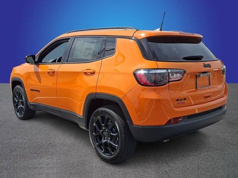 New 2026 Jeep Compass Latitude w/ Sun and Sound Group AWD/4WD image 4