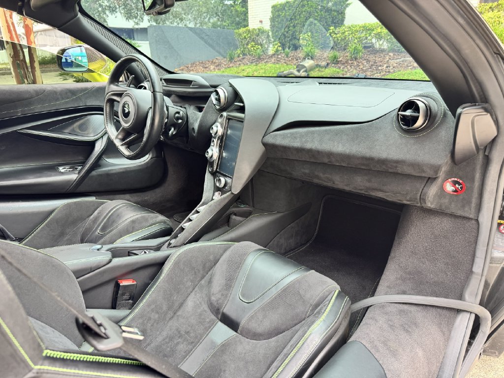 Used 2022 McLaren 720S Performance RWD image 13