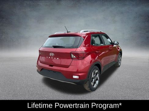 Used 2025 Hyundai Venue Limited FWD image 6