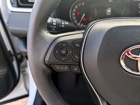 Used 2023 Toyota RAV4 XLE Premium image 19