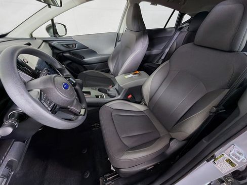 Used 2025 Subaru Crosstrek 2.0i Premium image 12
