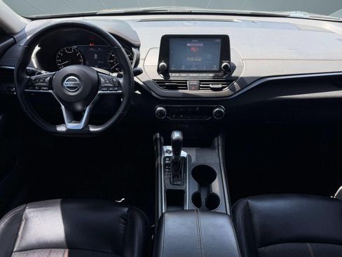 Used 2020 Nissan Altima 2.5 SR FWD image 14