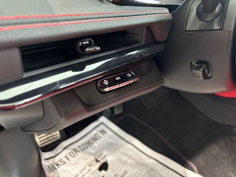 Used 2025 Chevrolet Corvette Stingray Preferred Cpe w/ Z51 Performance Package image 29