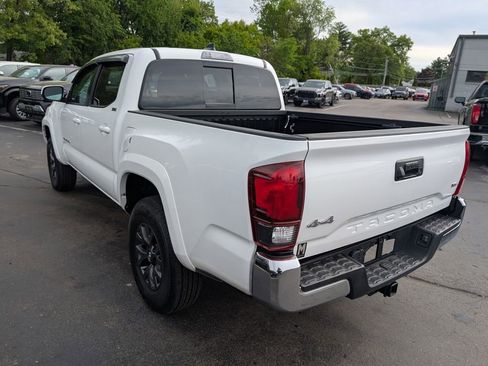 Used 2023 Toyota Tacoma SR5 AWD/4WD image 5