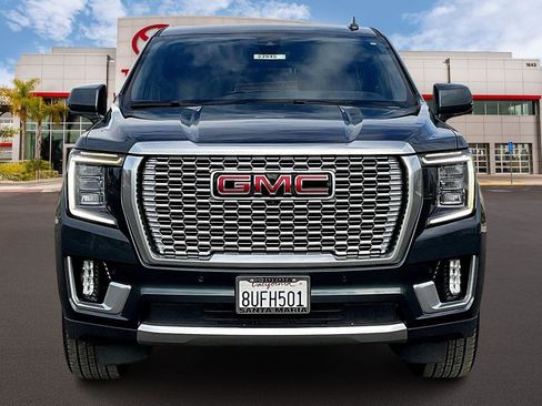 Used 2021 GMC Yukon Denali w/ Advanced Technology Package image 3