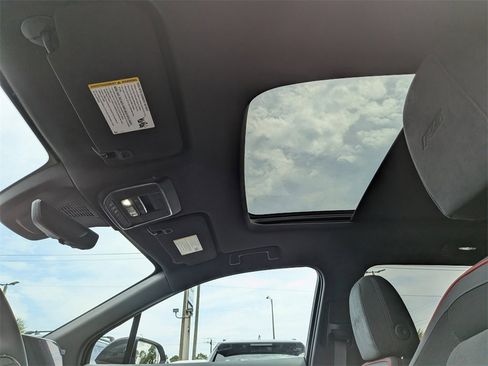 New 2025 Chevrolet Blazer EV RS image 32