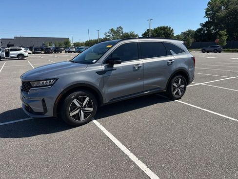 Used 2022 Kia Sorento S w/ Panoramic Sunroof Package FWD image 14