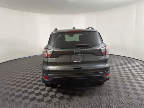 Used 2018 Ford Escape SE w/ SE SYNC Package FWD image 24