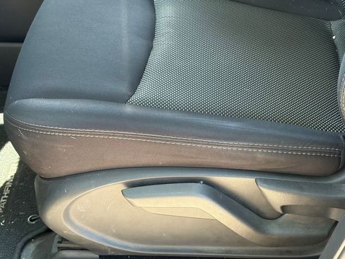 Used 2017 Nissan Pathfinder S FWD image 4
