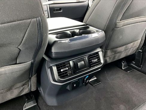 Used 2023 Ford F150 XLT image 33