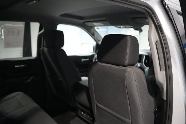 Used 2019 GMC Sierra 1500 SLE w/ SLE Value Package AWD/4WD image 18