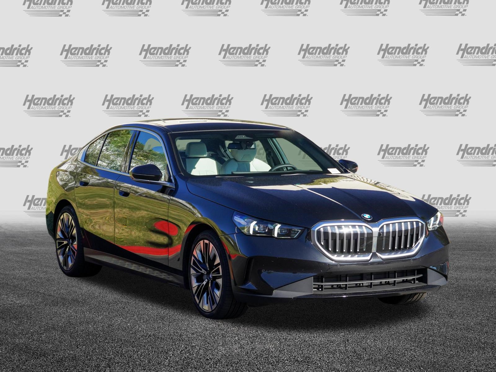 Certified 2026 BMW 540i xDrive AWD/4WD image 2