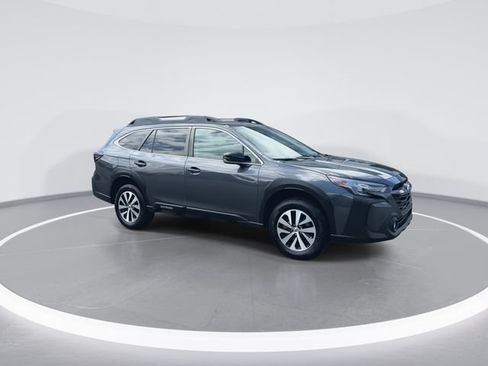 Used 2024 Subaru Outback Premium AWD/4WD image 2