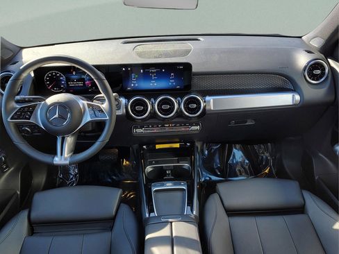 Used 2026 Mercedes-Benz GLB 250 image 15