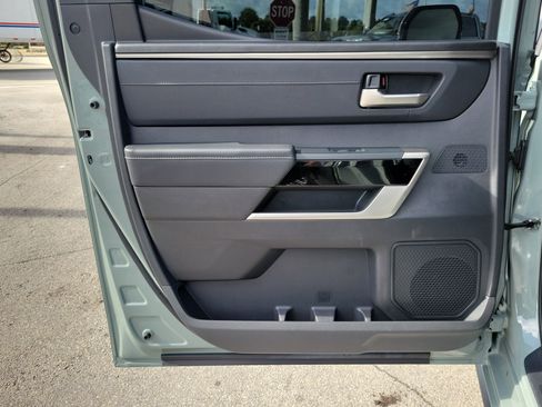 Used 2024 Toyota Tundra Limited image 24