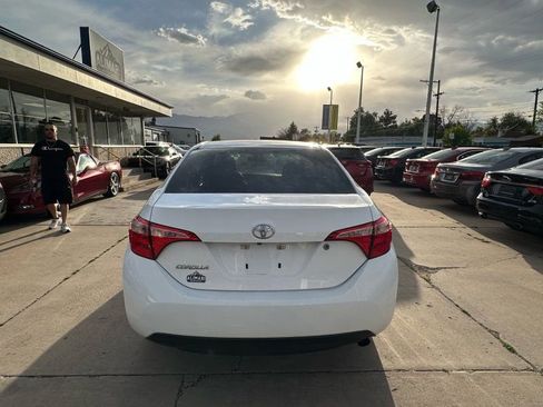 Used 2017 Toyota Corolla L FWD image 6