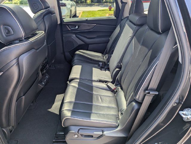 Used 2023 Acura MDX w/ Advance Package AWD/4WD image 27