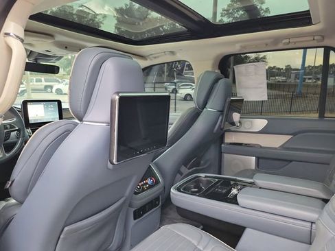 Used 2018 Lincoln Navigator Black Label w/ Cargo Package image 26