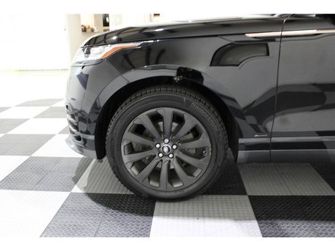 Used 2019 Land Rover Range Rover Velar R-Dynamic SE image 9