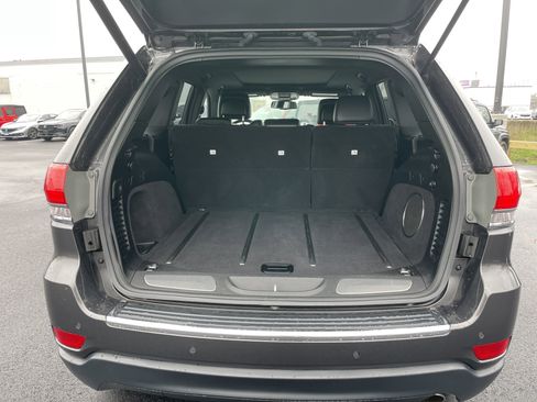 Used 2015 Jeep Grand Cherokee Limited w/ Luxury Group II image 23