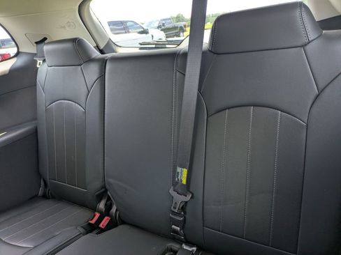 Used 2017 Buick Enclave Premium FWD image 14