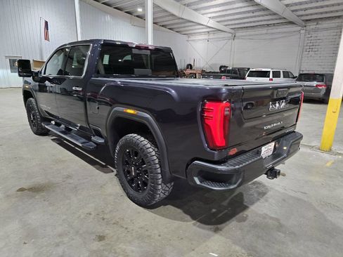 Used 2024 GMC Sierra 2500 Denali w/ Technology Package image 10