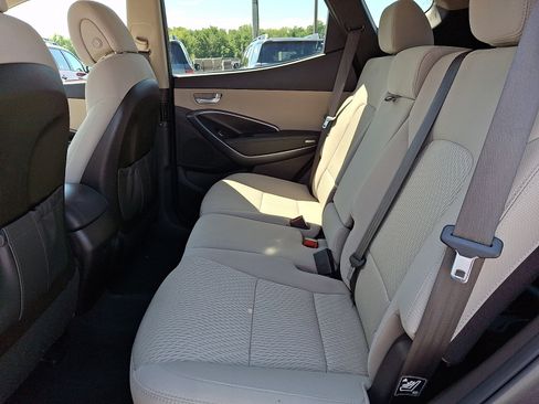 Used 2018 Hyundai Santa Fe Sport w/ 2.4L Value Package 02 AWD/4WD image 10