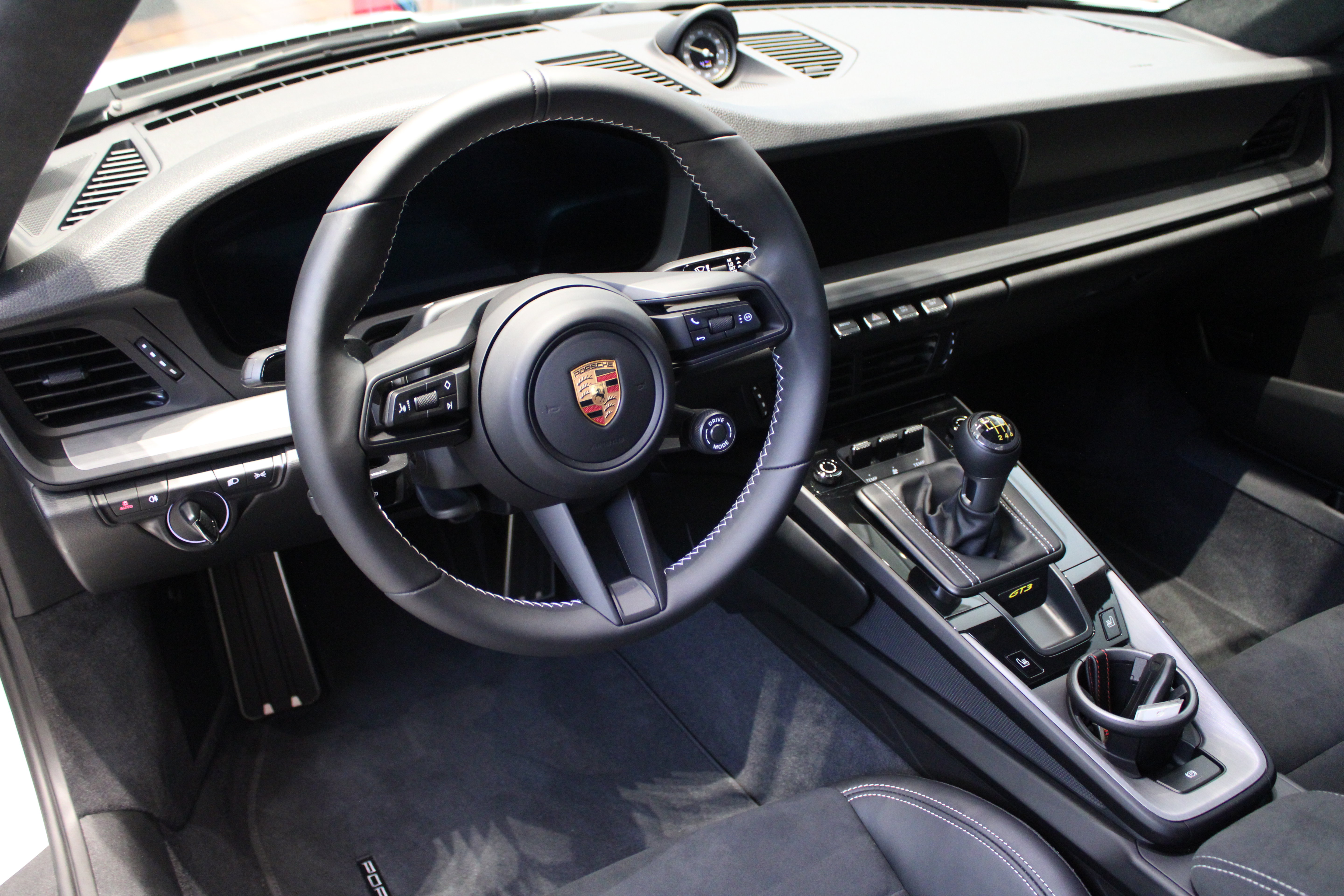 Used 2026 Porsche 911 GT3 RWD image 4