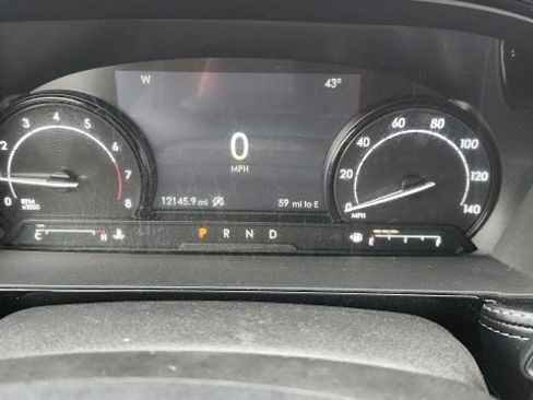 Used 2022 Lincoln Corsair AWD w/ Premium Package image 11