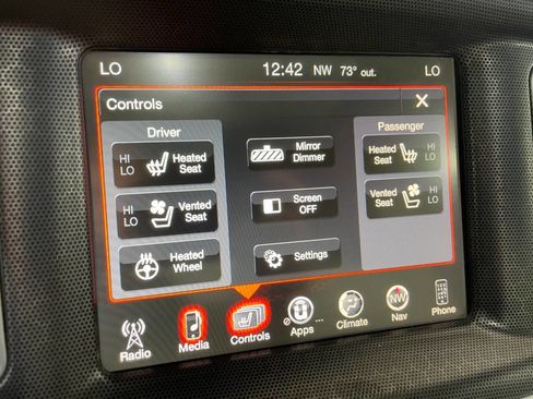 Used 2015 Dodge Charger SXT w/ AWD Plus Group image 35