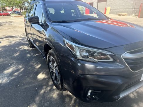 Used 2020 Subaru Outback Limited image 11