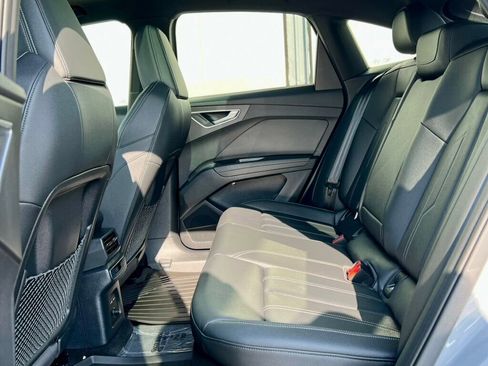 Used 2024 Audi Q4 e-tron Premium Plus w/ Premium Plus image 15