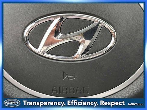 Used 2022 Hyundai Tucson Limited w/ Winter Package image 25