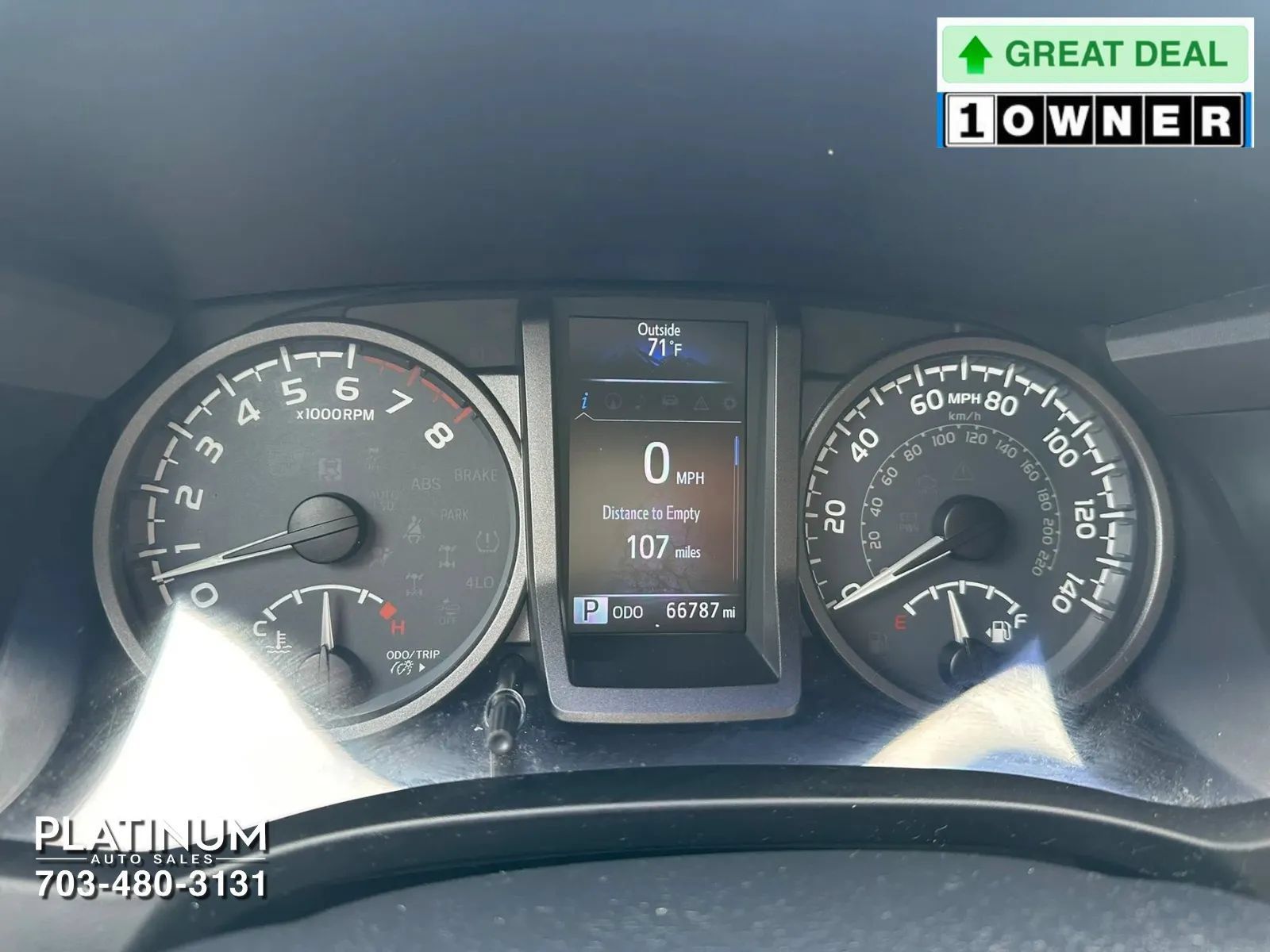 Used 2018 Toyota Tacoma TRD Sport AWD/4WD image 9