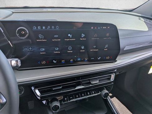New 2026 Chevrolet Traverse LT w/ Sun and Wheel Package FWD image 12
