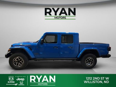 New 2025 Jeep Gladiator Rubicon w/ Convenience Group AWD/4WD image 5