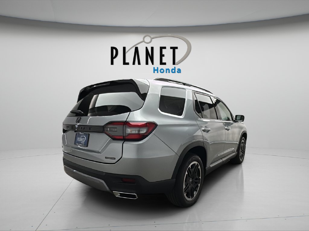 New 2026 Honda Pilot Touring image 7
