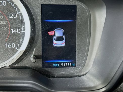 Used 2022 Toyota Corolla SE image 18