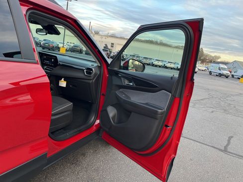 New 2026 Chevrolet TrailBlazer LT w/ Convenience Package image 19