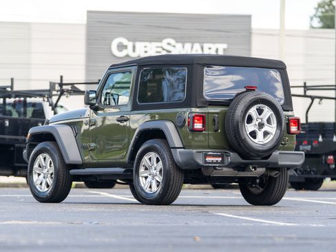 Used 2023 Jeep Wrangler Sport AWD/4WD image 3