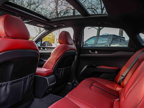 Used 2022 Kia K5 GT-Line w/ GT-Line Awd Premium Package image 23