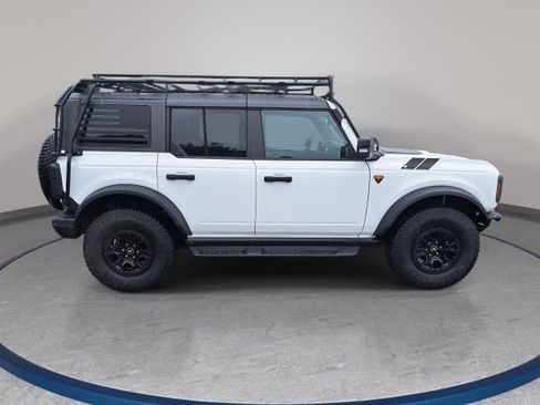 Used 2024 Ford Bronco Badlands AWD/4WD image 4