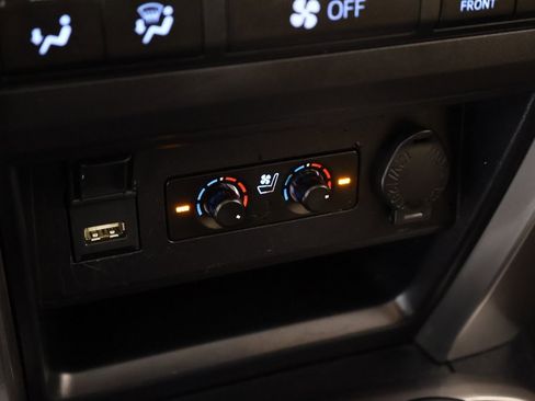 Used 2022 Toyota 4Runner Limited image 8